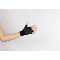Luva Curta com Antiderrapante e Protecao UV Preto P New Form 81004